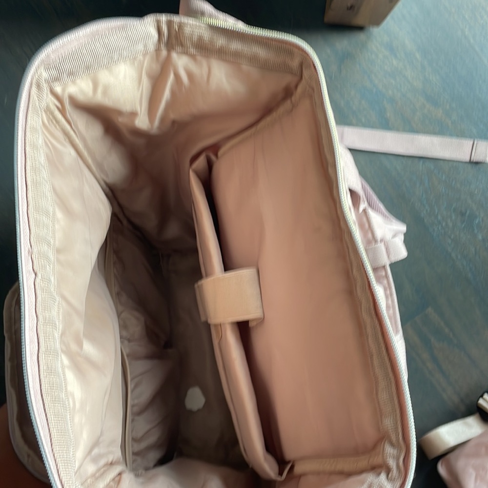 Used bookbag - Picture 3 of 3
